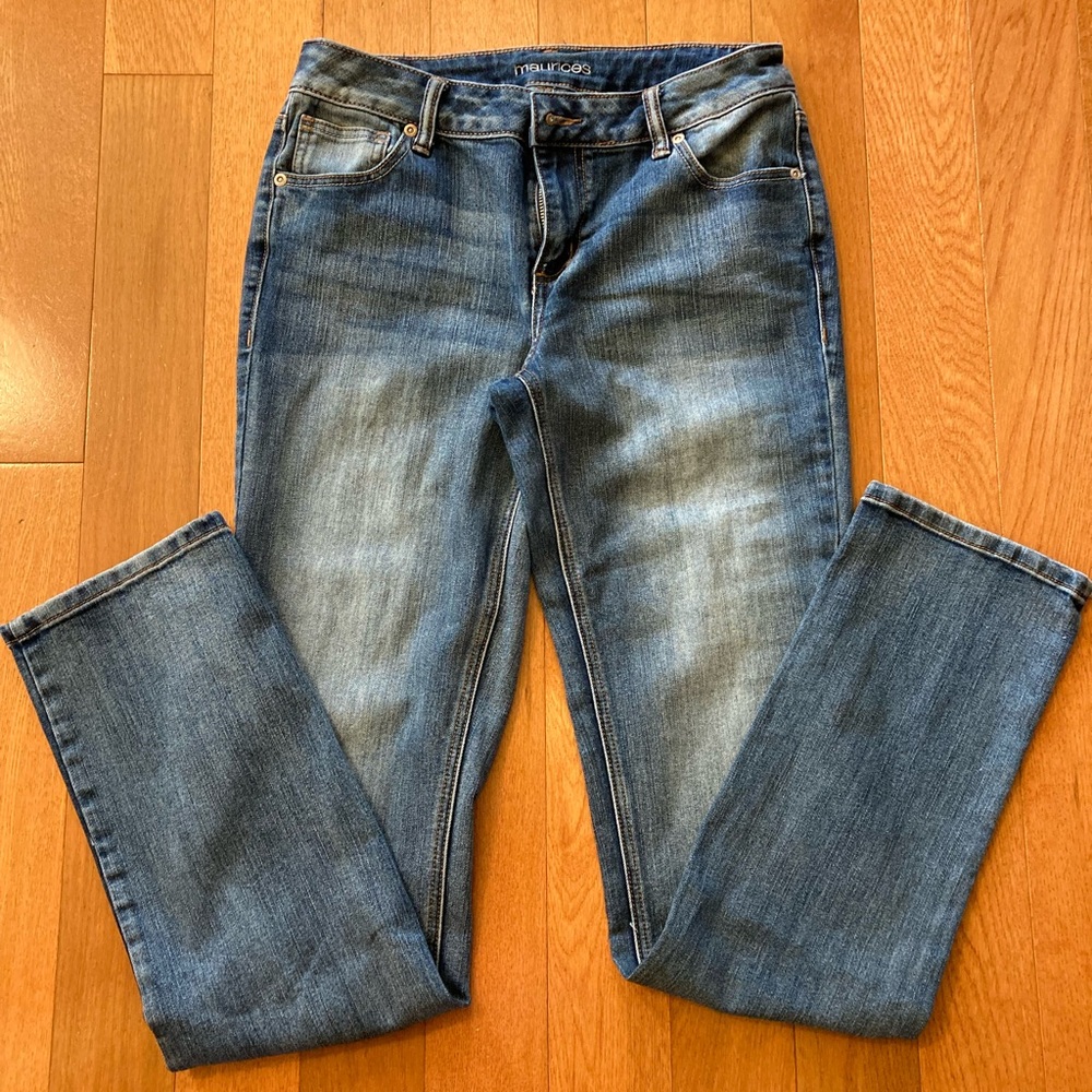 Maurices, Size 6 Jeans (long length)